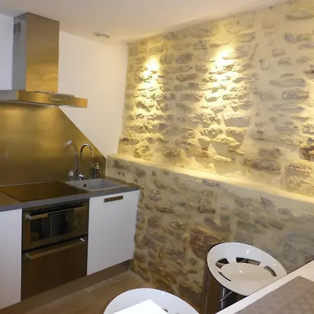 Le Vieux Bistrot Cabrieres-d'Avignon