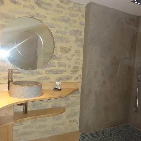 Guest house Le Vieux Bistrot Cabrieres-d'Avignon