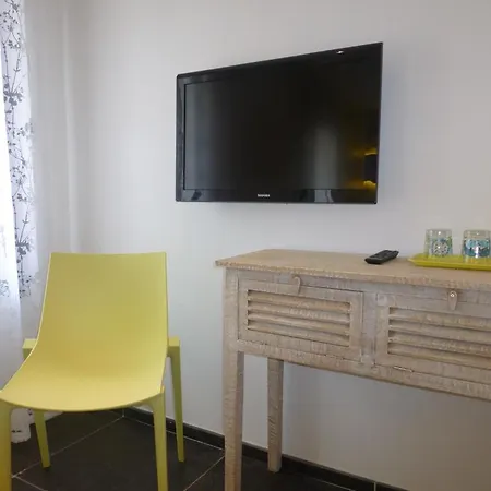 Le Vieux Bistrot Guest house 3*