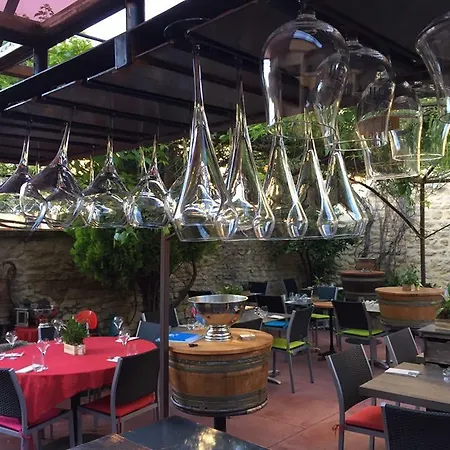 Guest house Le Vieux Bistrot Cabrieres-d'Avignon