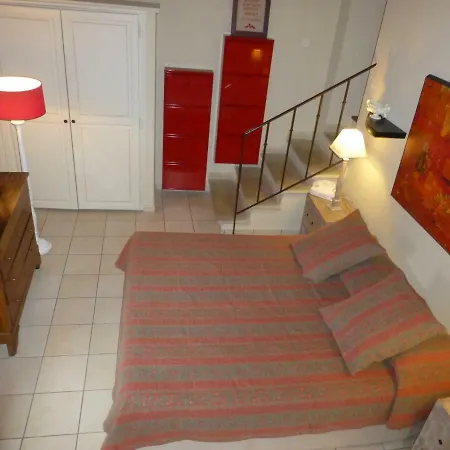 Le Vieux Bistrot Guest house 3*