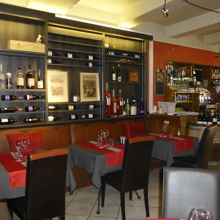 Le Vieux Bistrot Guest house 3*